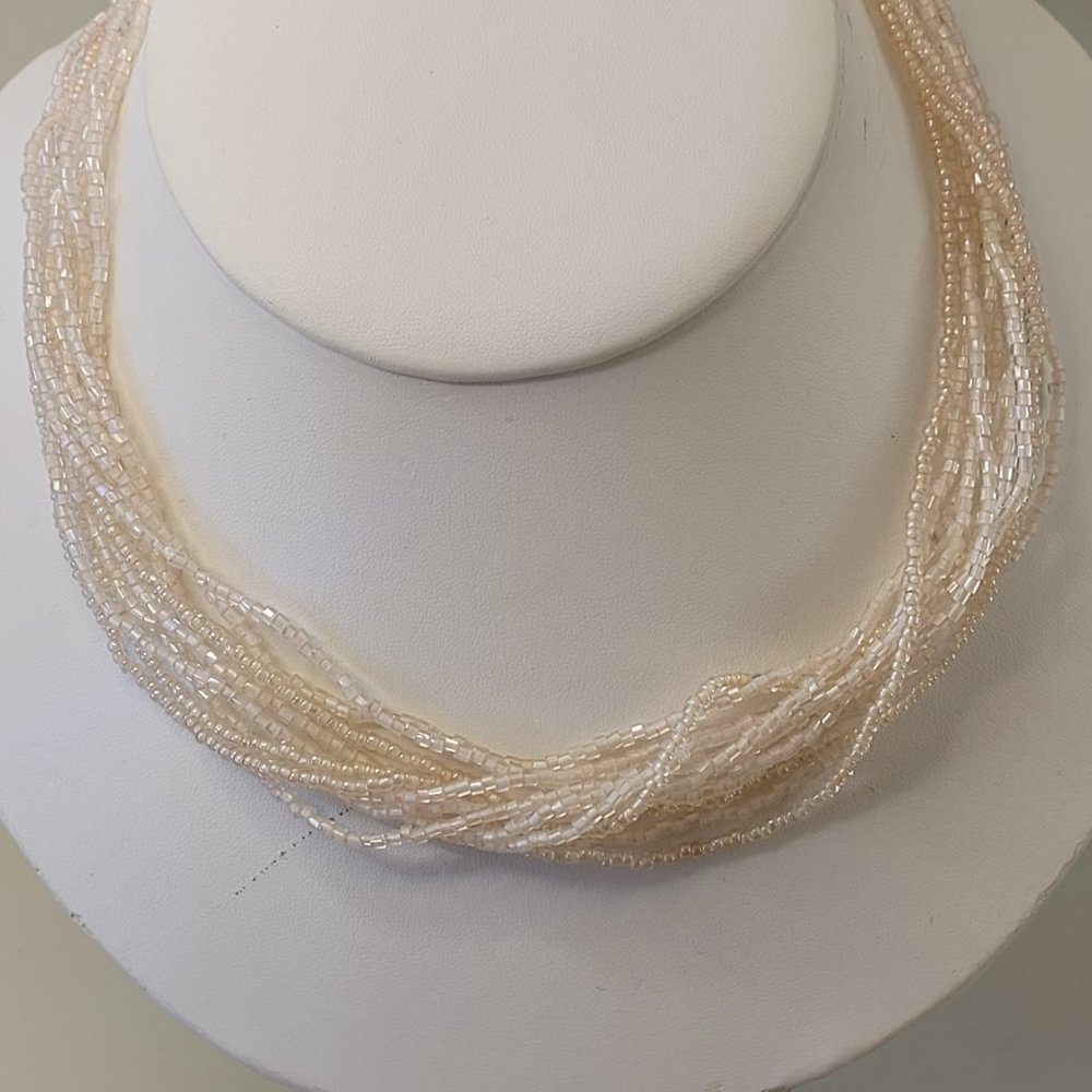 Vintage Beaded Necklace Multi Strand Pale Pink ~ EUC - Picture 4 of 4